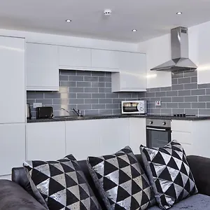 Apartment Winter Gardens Service 2 By Service, Blackpool